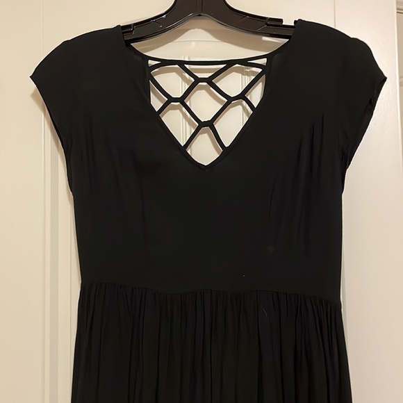 Urban Outfitters Black Dress - Picture 2 of 6